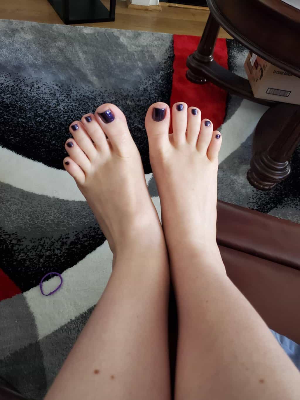 For any foot fans I have, I treated myself to a pedicure today!! Do you like it?