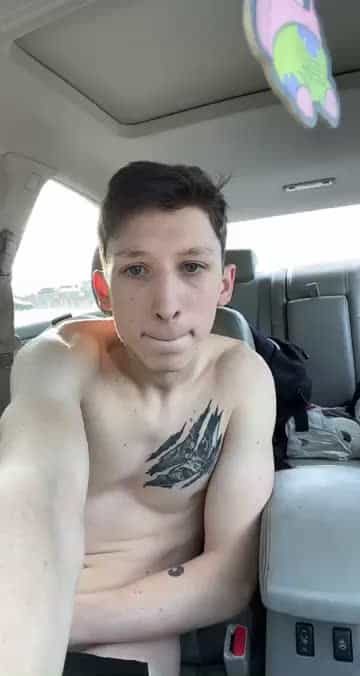 Ex even convinced me to make a full video of me jerking in my car outside of work. Who wants to wat.