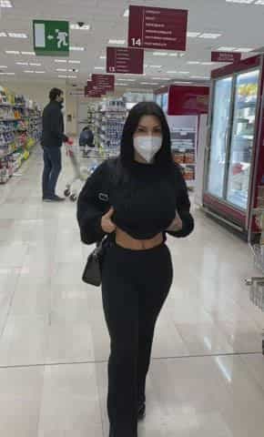 Flashing in a store
