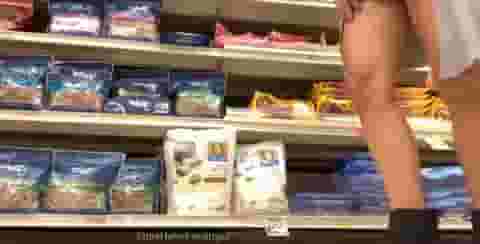 The nuts in the baking section just aren’t fresh enough, why don’t you give me yours? [OC] [GIF]