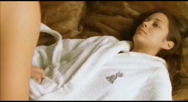 Marion Cotillard in "Les Jolies Choses" [2001] (celebrity)