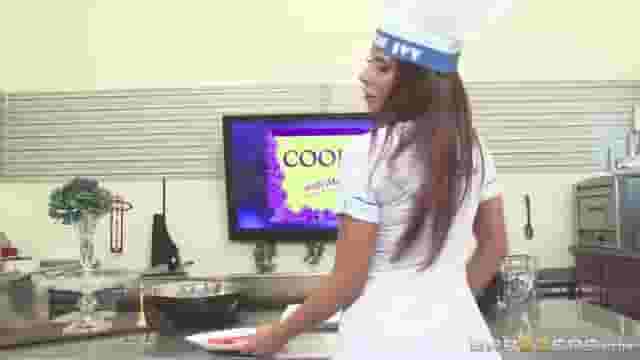 Madison Ivy | Cookin' With Madison | Brazzers