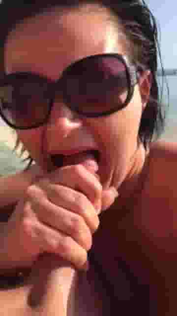 Beach blowjob and swallow [GIF]