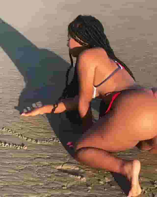 Thickness on the beach 