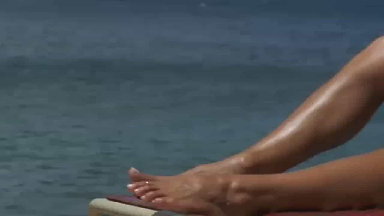 Pamela Anderson in &quot;Baywatch:Hawaiian Wedding&quot; (2003)