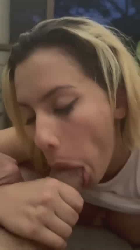I love so much sucking cock that I want to eat it all