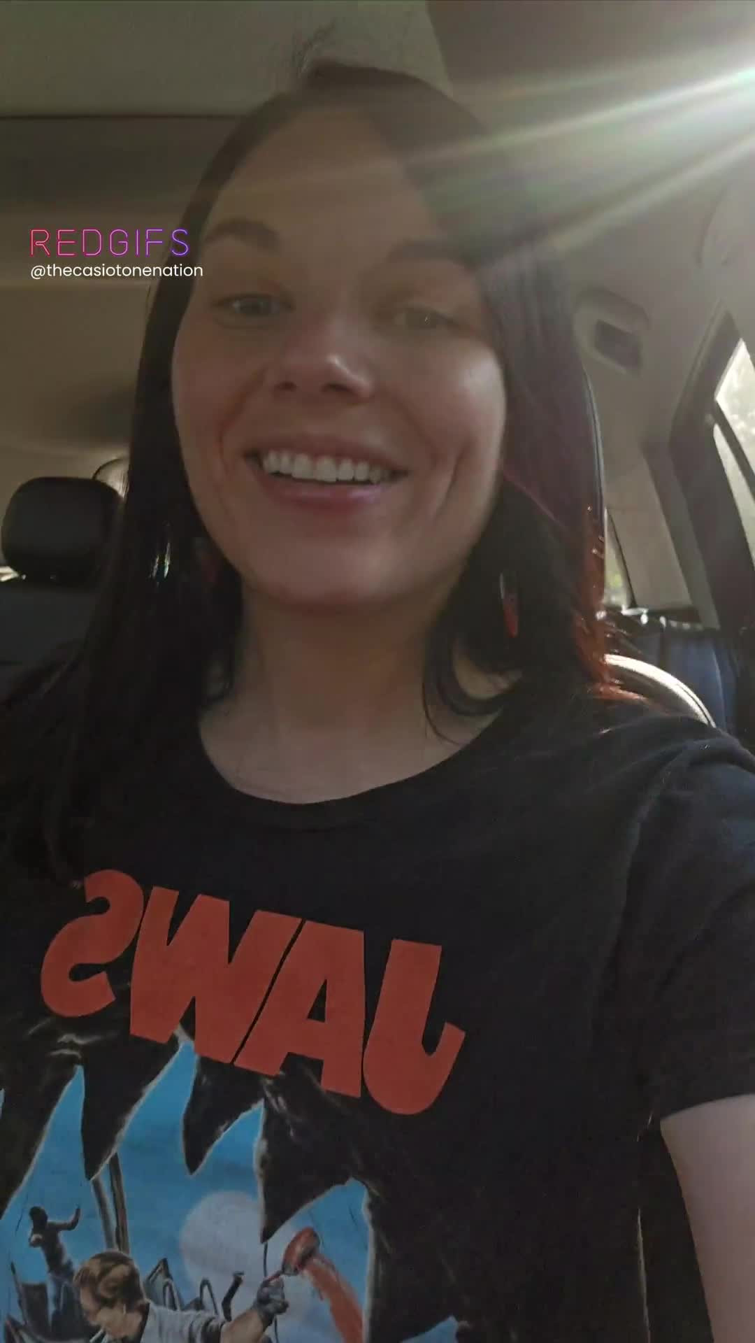 Flashing my tits in traffic [GIF]