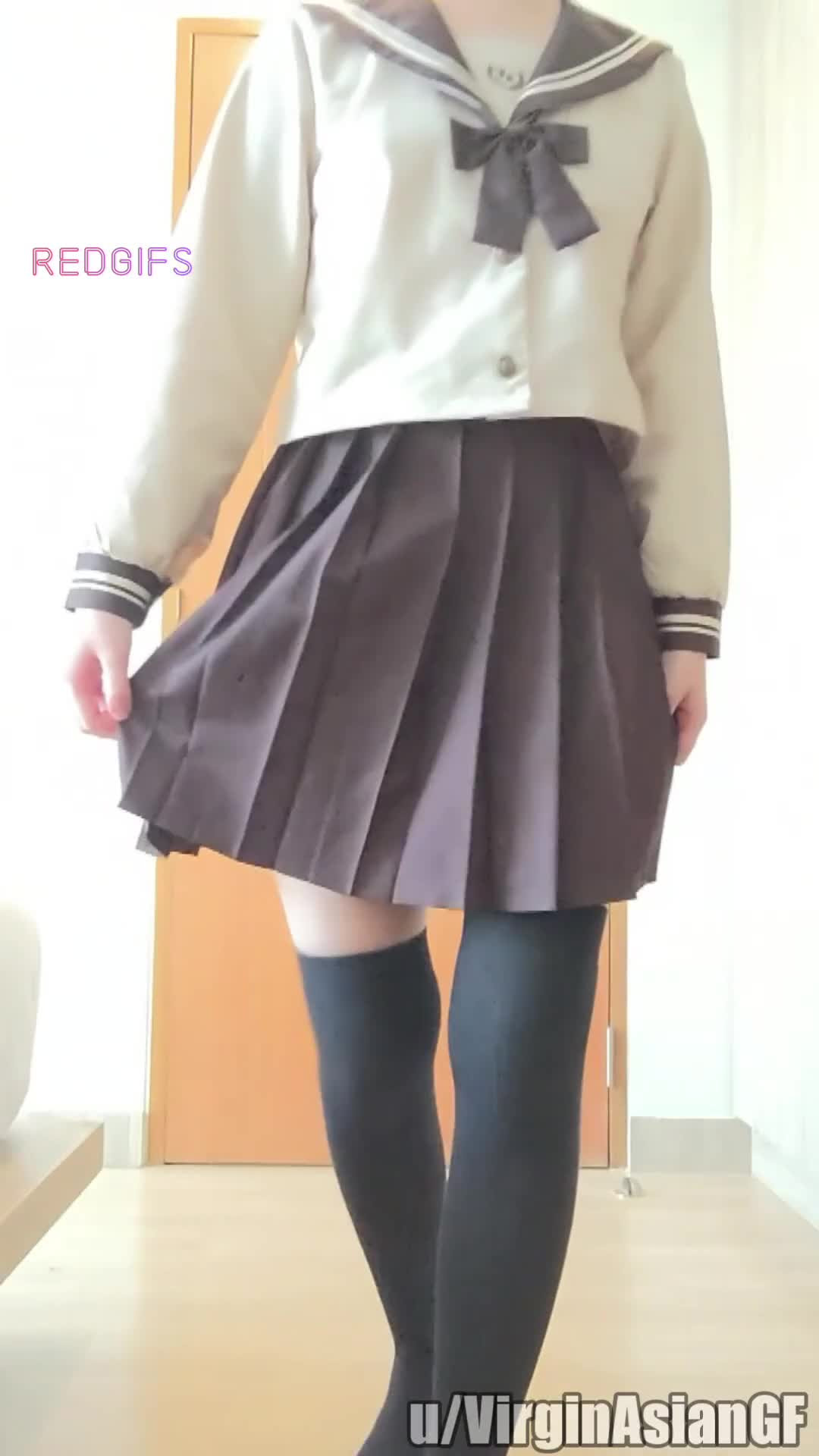 I'm in college now, so I decided not to wear my old school uniform anymore...