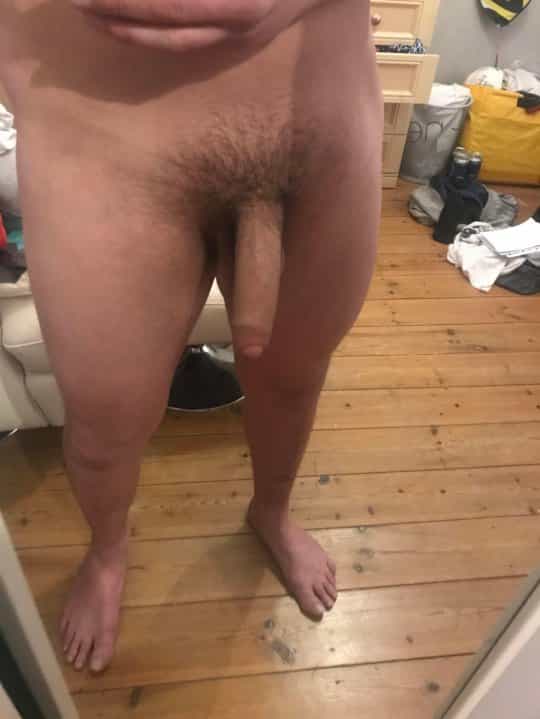 Looking for a group? Circle jerk. I am looking not hosting. Will cum in shot glass and drink (m)