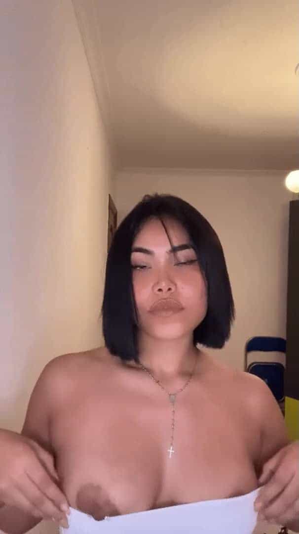 Shy Asian looking for good tongue