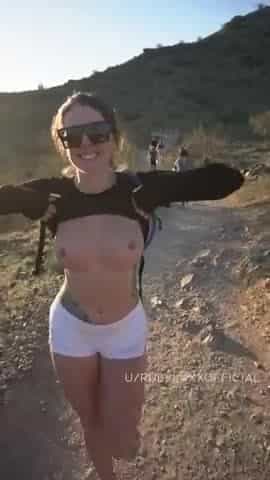 I get so horny on hikes idk why